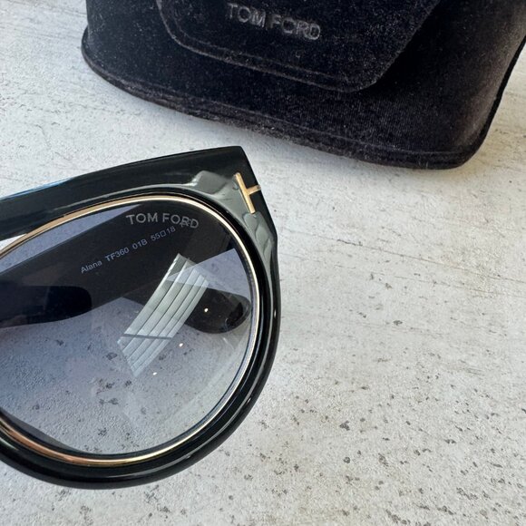 Tom Ford Black Gold Oversized Sunglasses - Picture 7 of 12